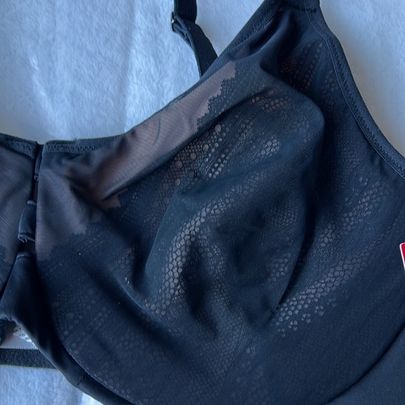 SPANX Low Profile Illusion Lace Minimizer Bra - Picture 7 of 13